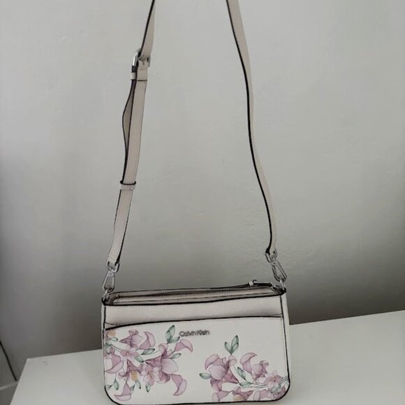 CALVIN KLEIN LUCY SHOULDER BAG WHITE FLORAL - Picture 6 of 13
